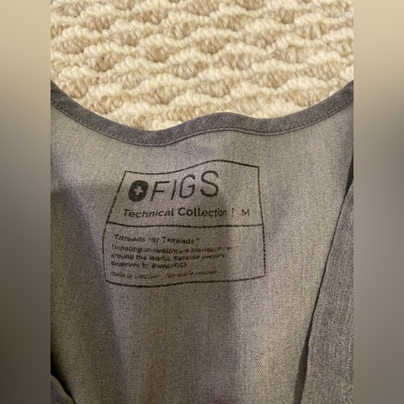 Figs Graphite Scrub Set - Picture 2 of 4